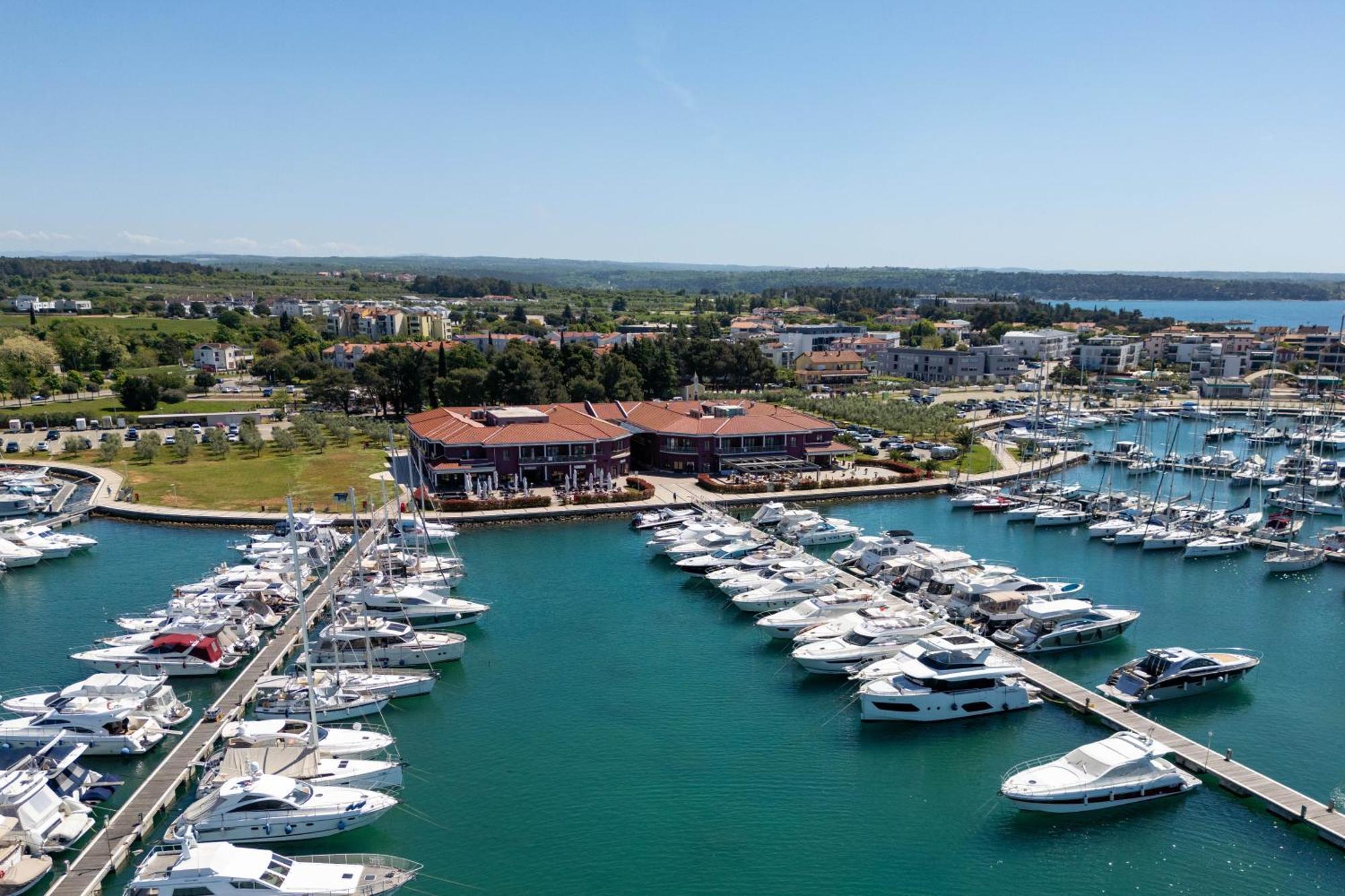Boutique Hotel Nautica - Spa & Wellness, Free Parking, Pet Friendly Novigrad  Екстер'єр фото