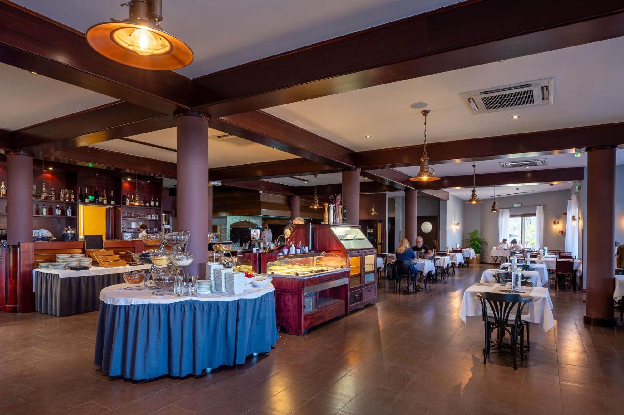 Boutique Hotel Nautica - Spa & Wellness, Free Parking, Pet Friendly Novigrad  Екстер'єр фото